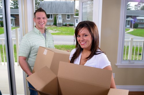 Careful packing and transport for a flat move in North London